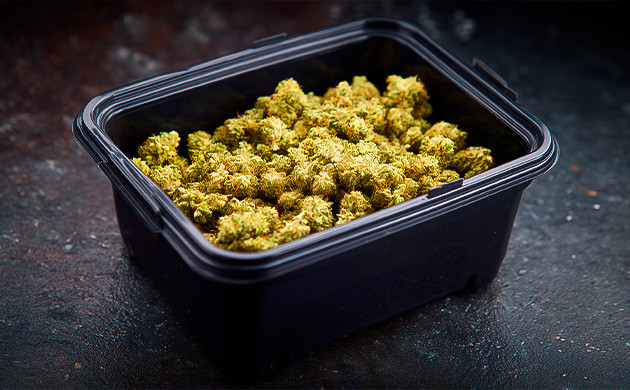 Что происходило с упаковкой кнопли в 2000-е годы